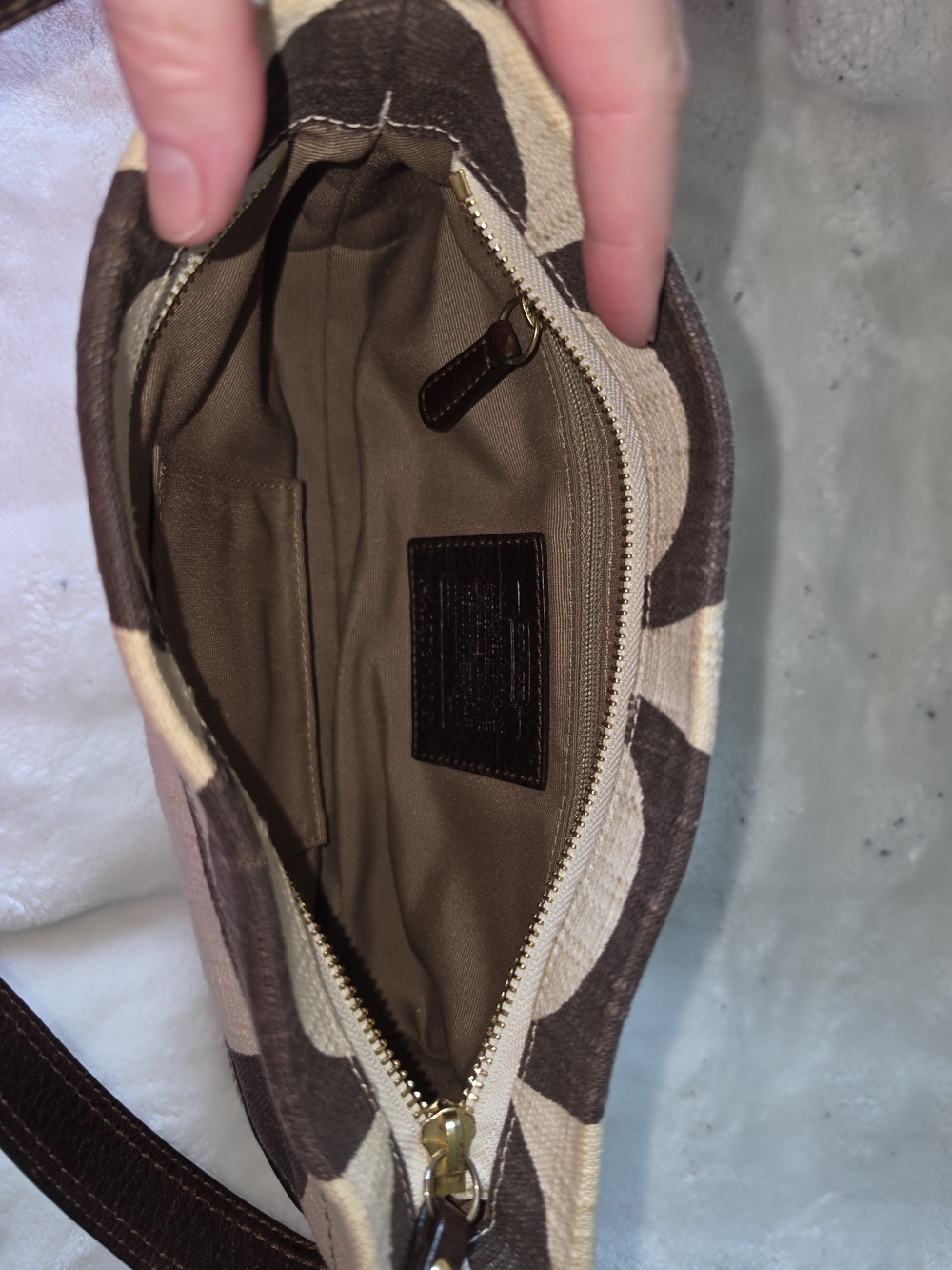 Vintage Carly Coach Brown & Cream Shoulder Bag - Picture 3 of 5